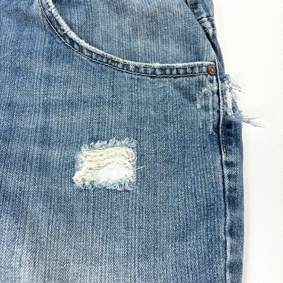 Vintage Guess Womens Distressed Jeans Blue Sz 34 Light Holes Straight Leg Denim - Picture 3 of 11